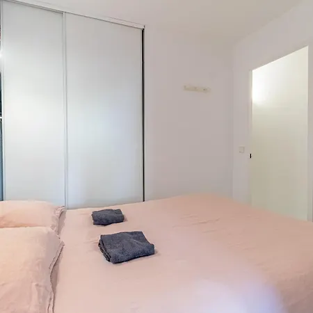 T2, Swimming Pool, Tennis Mc * Beausoleil