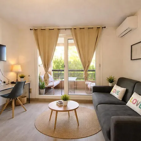 Semesterbostad T2, Swimming Pool, Tennis Mc