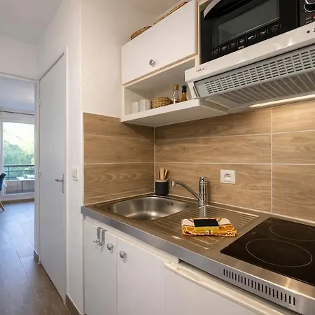 Semesterbostad T2, Swimming Pool, Tennis Mc